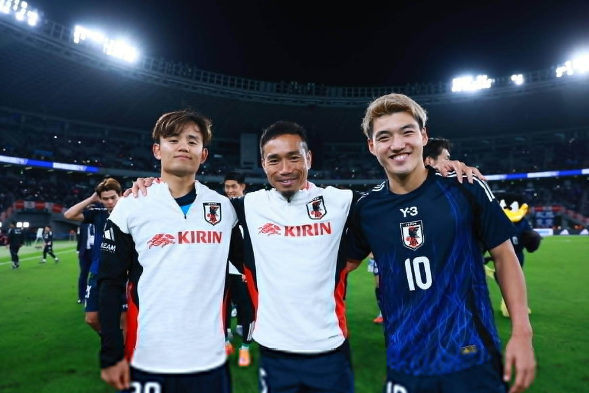 并为此佳绩, 岁后卫长友, 击败德国 并为此佳绩, 岁后卫长友, 击败德国